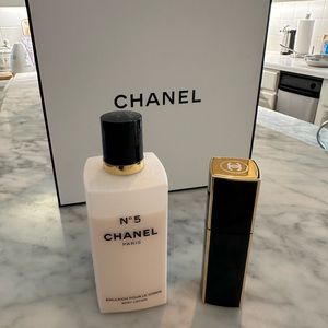 Chanel No 5 Paris Body Lotion and Eau de Parfum .7 oz Purse Spray